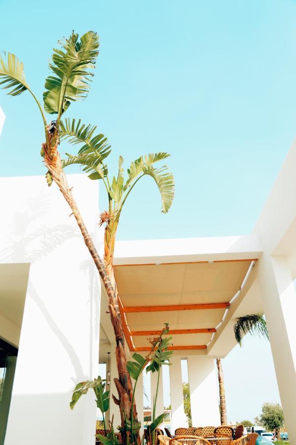 Hotel Ionian Dhermi Bagian luar foto