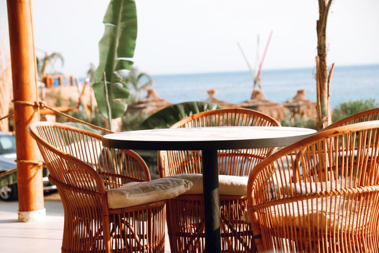 Hotel Ionian Dhermi Bagian luar foto